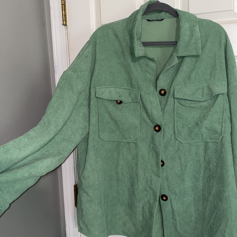 Light green jacket - Picture 2 of 2